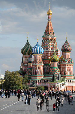 RedSquare SaintBasile (pixinn.net).jpg