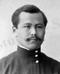 Mustafa_Shokay_in_youth_(cropped).jpg