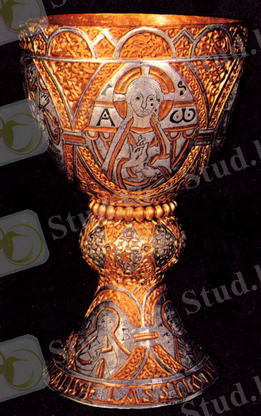 http://www.medievalmuseum.ru/05treasures/4_4_m_a_ott_carol/s_01_chalice.jpg